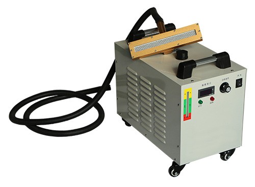 表面光亮的UV漆與UV固化機(jī)的紫外線(xiàn)光化反應(yīng)